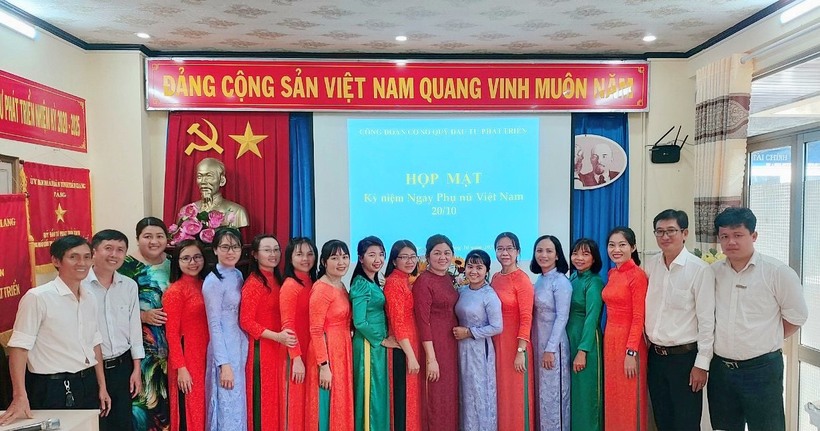 Công đoàn cơ sở Quỹ Đầu tư phát triển tỉnh Tiền Giang: Tổ chức “Họp mặt kỷ niệm Ngày Phụ nữ Việt Nam 20/10/2023”